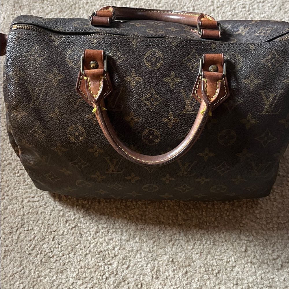 Authentic Louis Vuitton speedy 30, Brown Monogram bag.